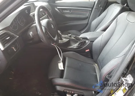 2017 BMW 330 Xi z USA, uszkodzony, nr VIN WBA8D9G58HNU58605